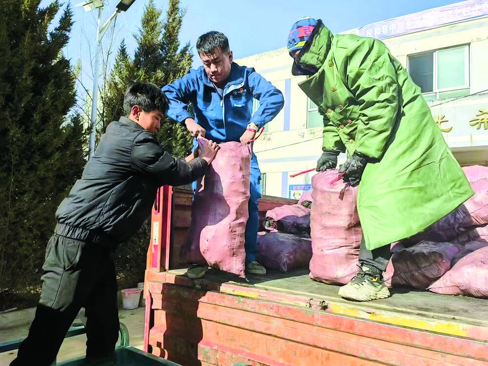 【眾志成城 抗震救災】八方馳援暖高原 眾志成城克時難——全國各地各界力量支援地震災區