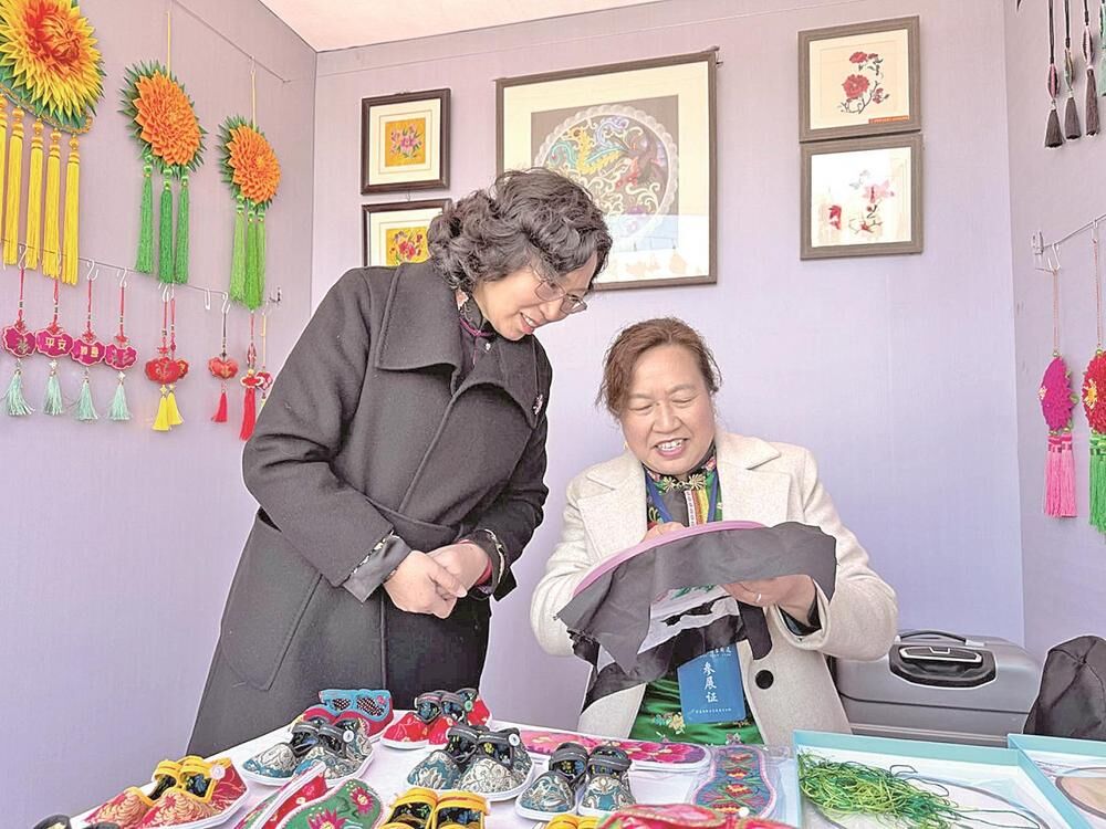 �f�����ɫ�aƷ���ࡰ���z�󼯡�