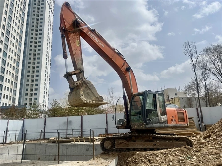 �����Ќ�(du��)8̎�eˮ�c(di��n)�M(j��n)�и�������