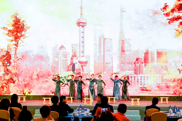 ZCC09934.JPG~tplv-9lv23dm2t1-resize-animforce-v1_1600_3000_gif_����