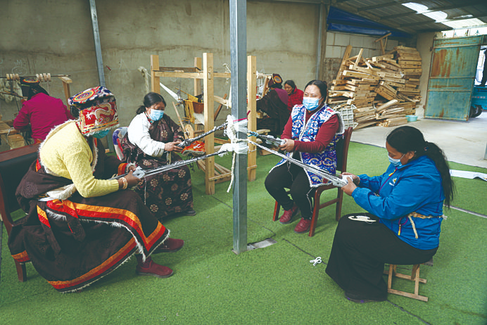 【鄉(xiāng)村振興在青海】措池村:用牛毛編織幸福日子