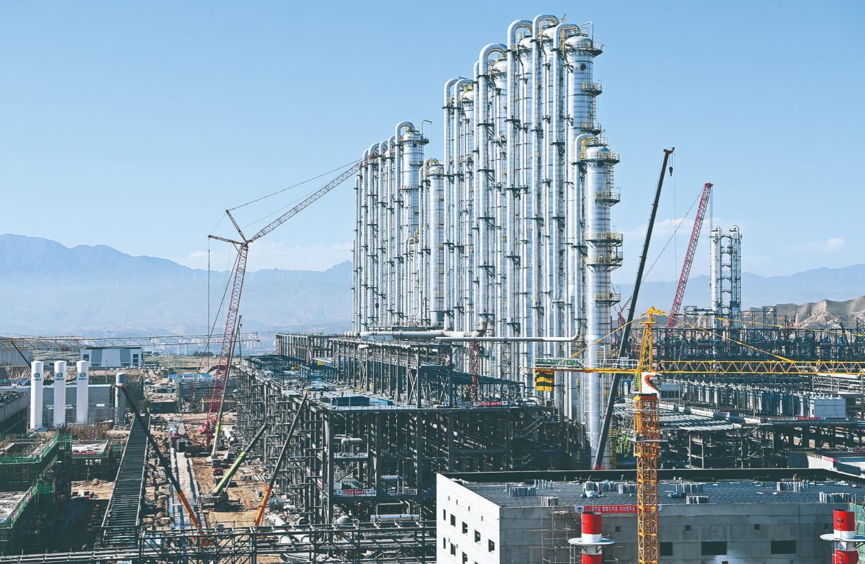 青海海東紅獅硅基新材料項目加緊建設