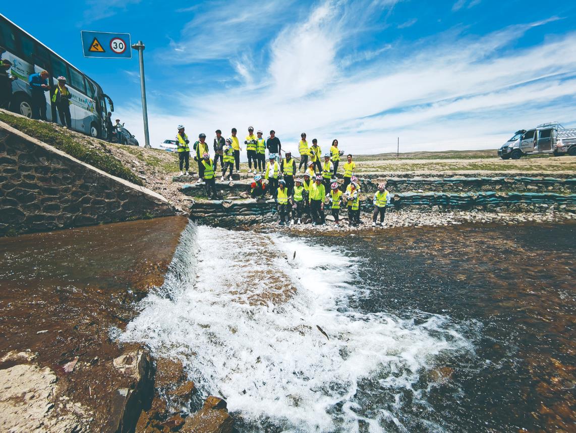 【新時代 新征程 新偉業(yè)·高質(zhì)量發(fā)展調(diào)研行】大湖歡歌——“呵護碧波蕩漾的青海湖”蹲點調(diào)研采訪(中)