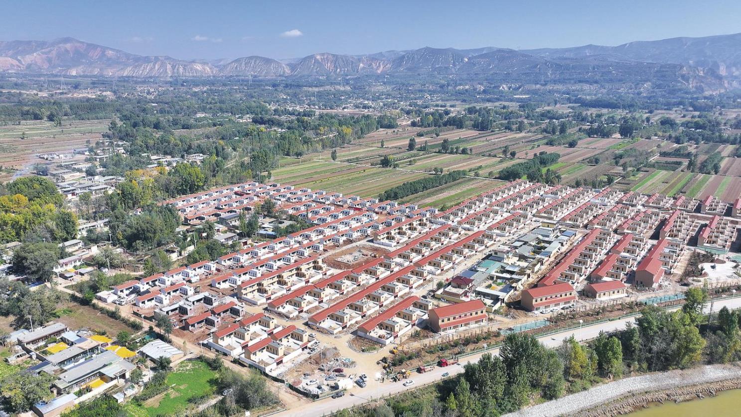 【兩會特別報道】乘長風破萬里浪 揚勁帆向濤頭立