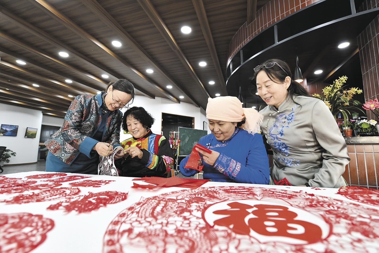 QQ�DƬ20250311062308