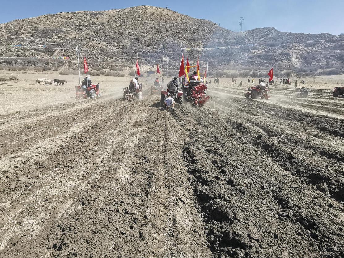 青海班瑪縣進入春耕時節(jié)