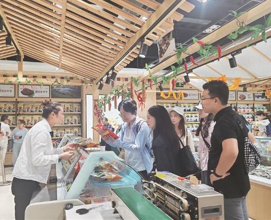 �������Ї��{���С���ԭ��ɫ�a�I���}����