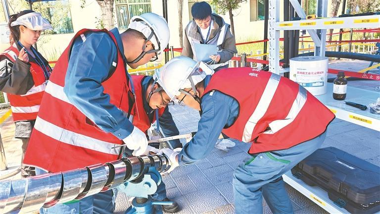 【堅(jiān)定信心 實(shí)干爭(zhēng)先】高原拓新崗 民生路更寬——“青海經(jīng)濟(jì)年中觀察”系列報(bào)道之六