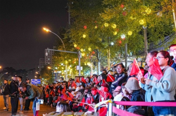 河湟煙火與高原風(fēng)情共舞豹街