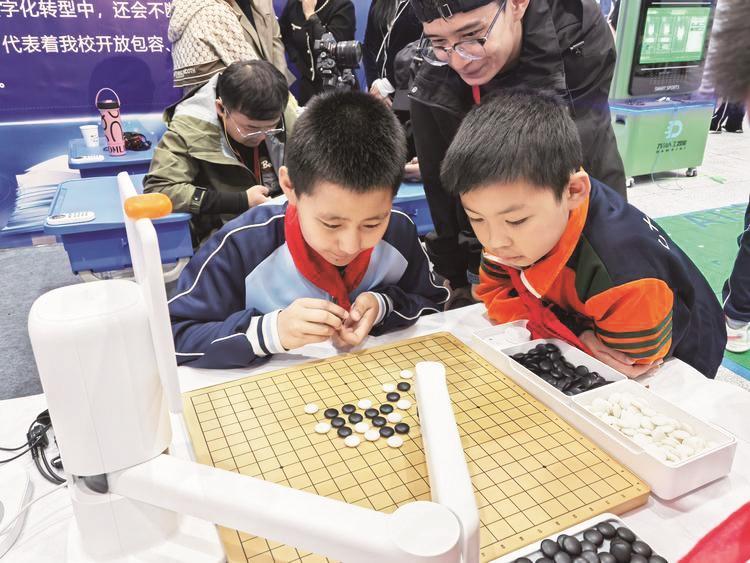 �ຣ���ӌ�ʩ���ǻ۽���ԇ�c�^��У��������