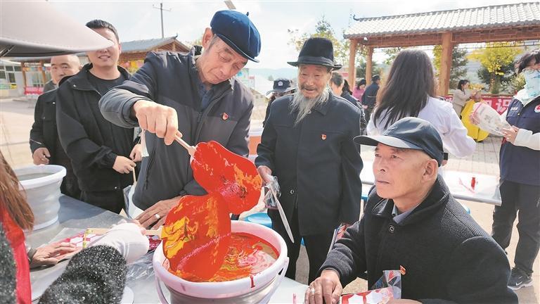 【假日見聞】明月寄真情 佳節話團圓