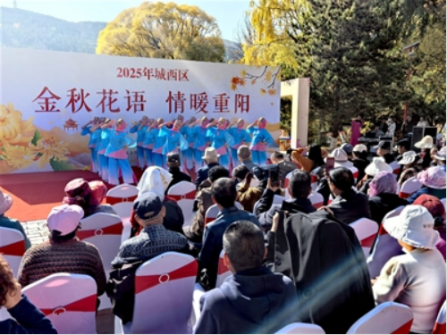 西寧市城西區:花兒演唱會在湟水森林公園開唱