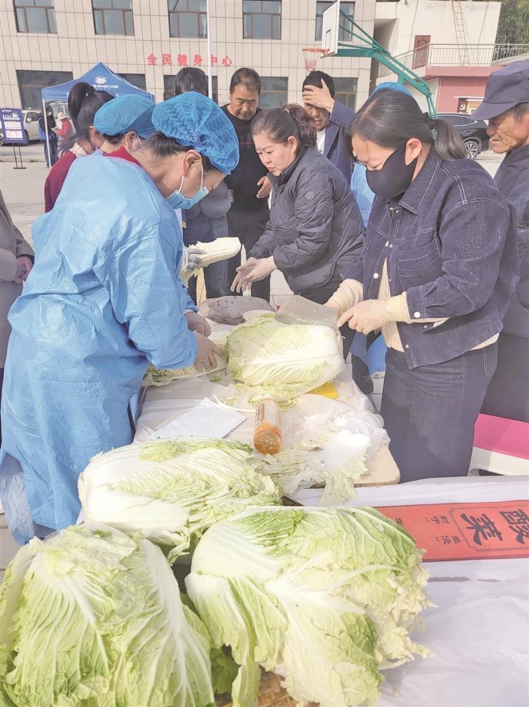 西寧二十里鋪鎮(zhèn)首屆非遺酸菜節(jié)啟幕