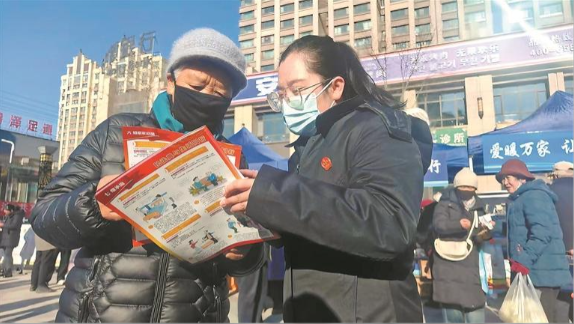 青海:愛(ài)暖萬(wàn)家·讓成長(zhǎng)與法治同行