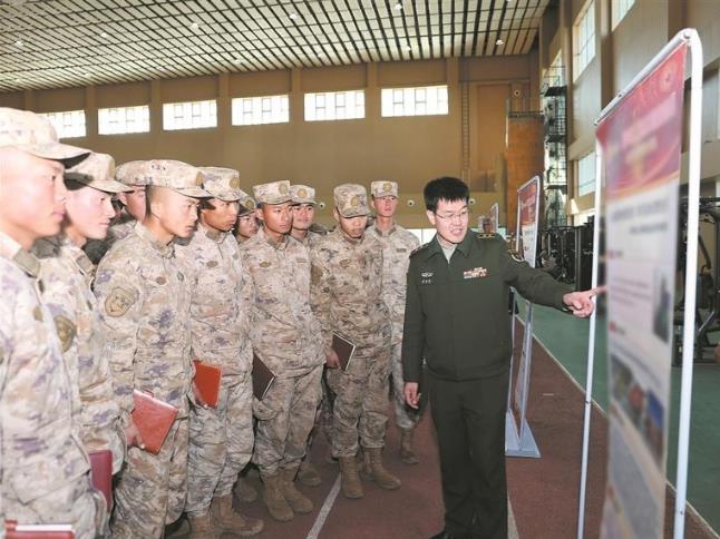 軍地聯動開展“憲法進軍營”活動
